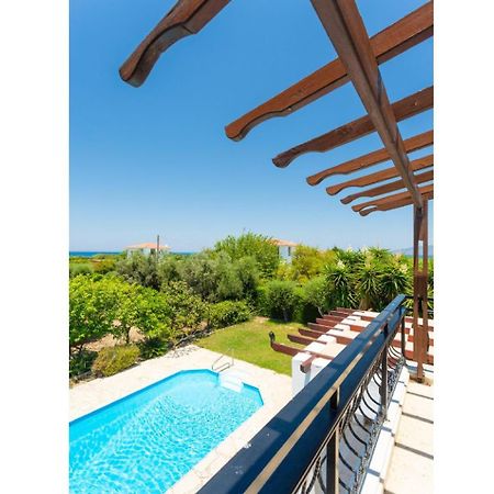 Sun Beach Villa Thio Полис Екстериор снимка