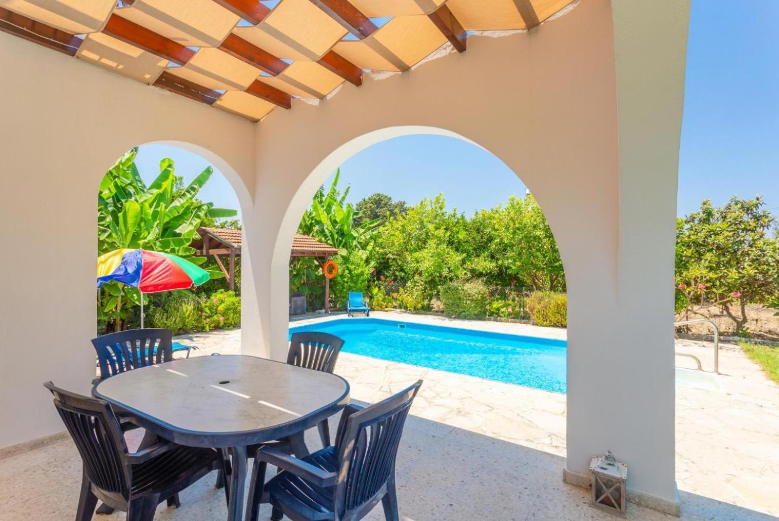 Sun Beach Villa Thio Полис Екстериор снимка